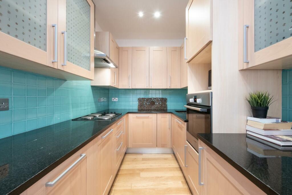 KITCHEN 1.jpg
