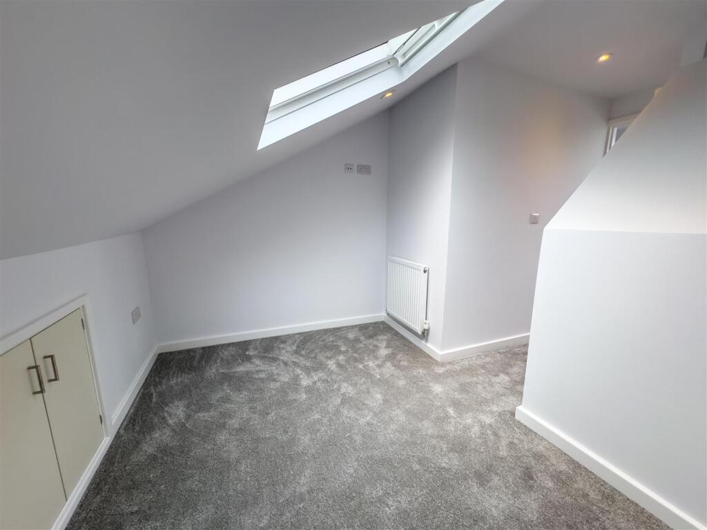 MER032 (15 of 15).jpg