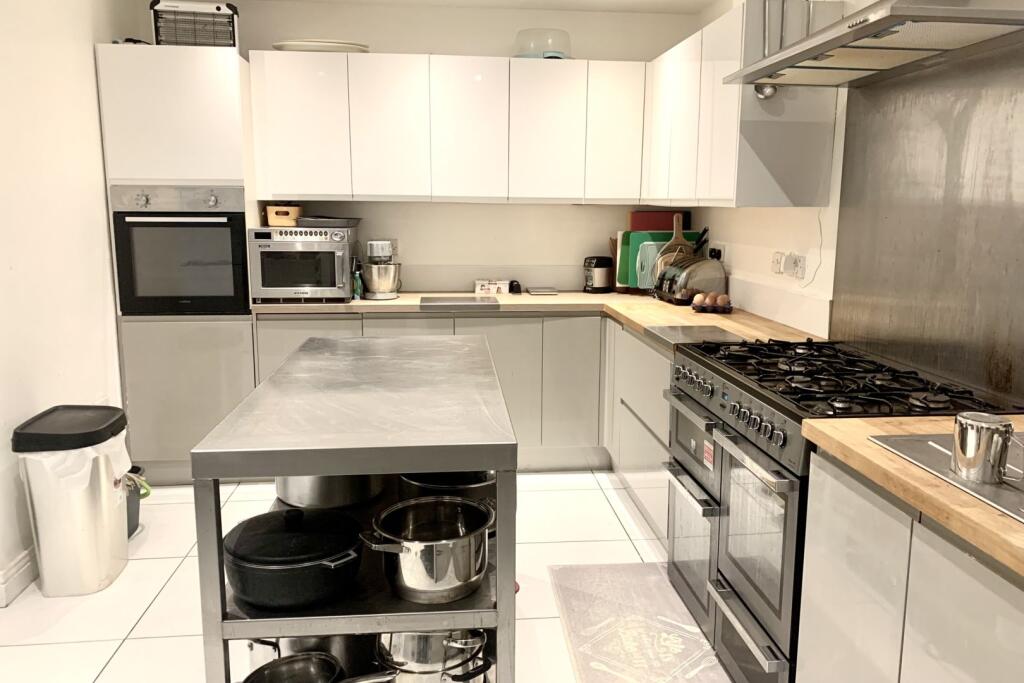 Kitchen/family Room
