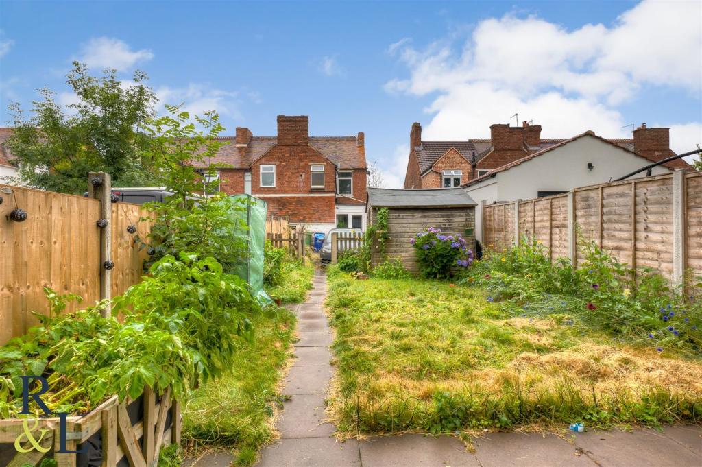 Lyndhurst Rd (12).jpg