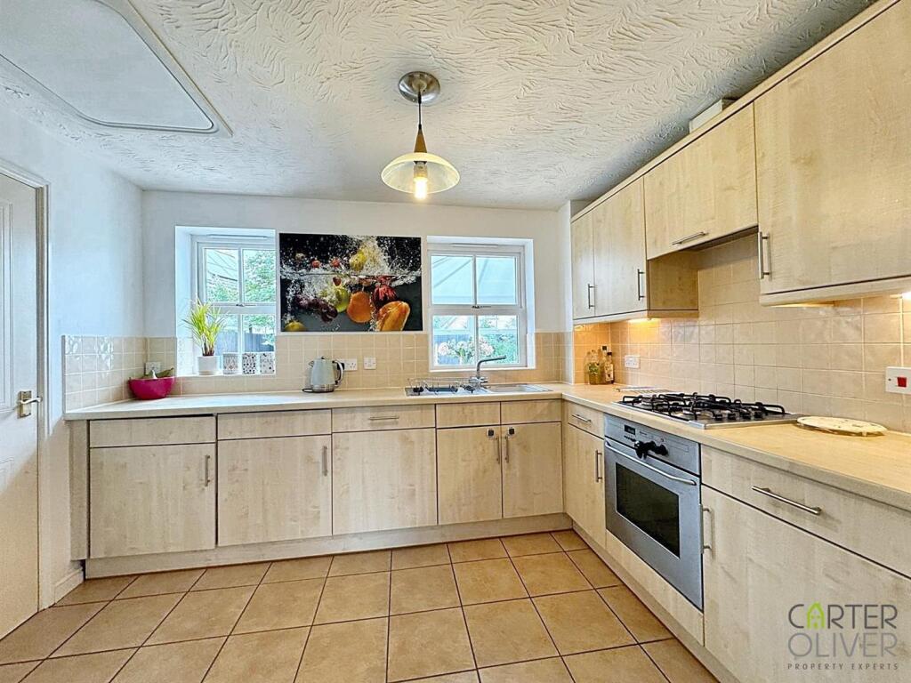 KITCHEN REAR