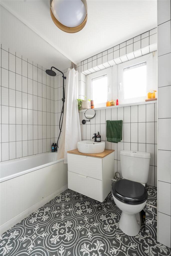 Broadhurst House, Joseph Street, E3