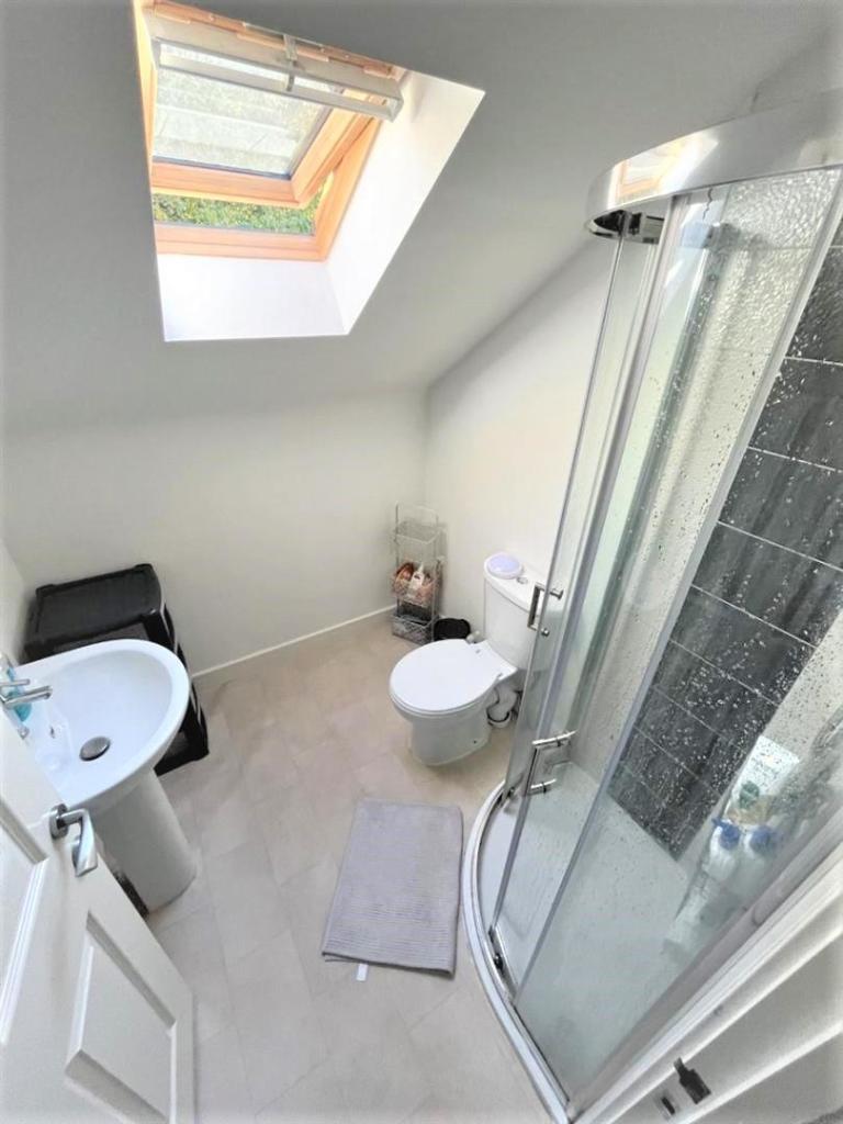 En Suite (2).jpg