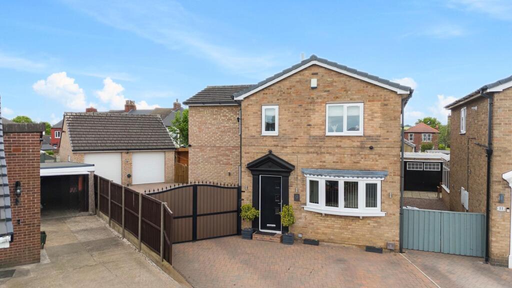 9 Hatfield Gardens Front correct.jpg