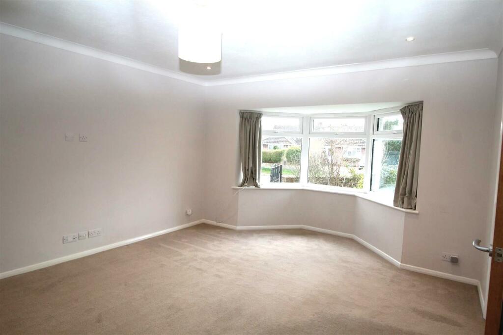 SITTING ROOM 2