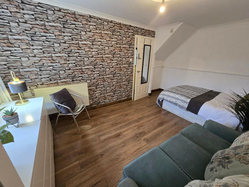 Room 1 - Living Space 
