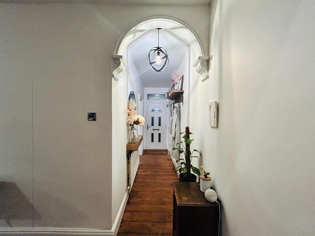 hallway 2.jpeg