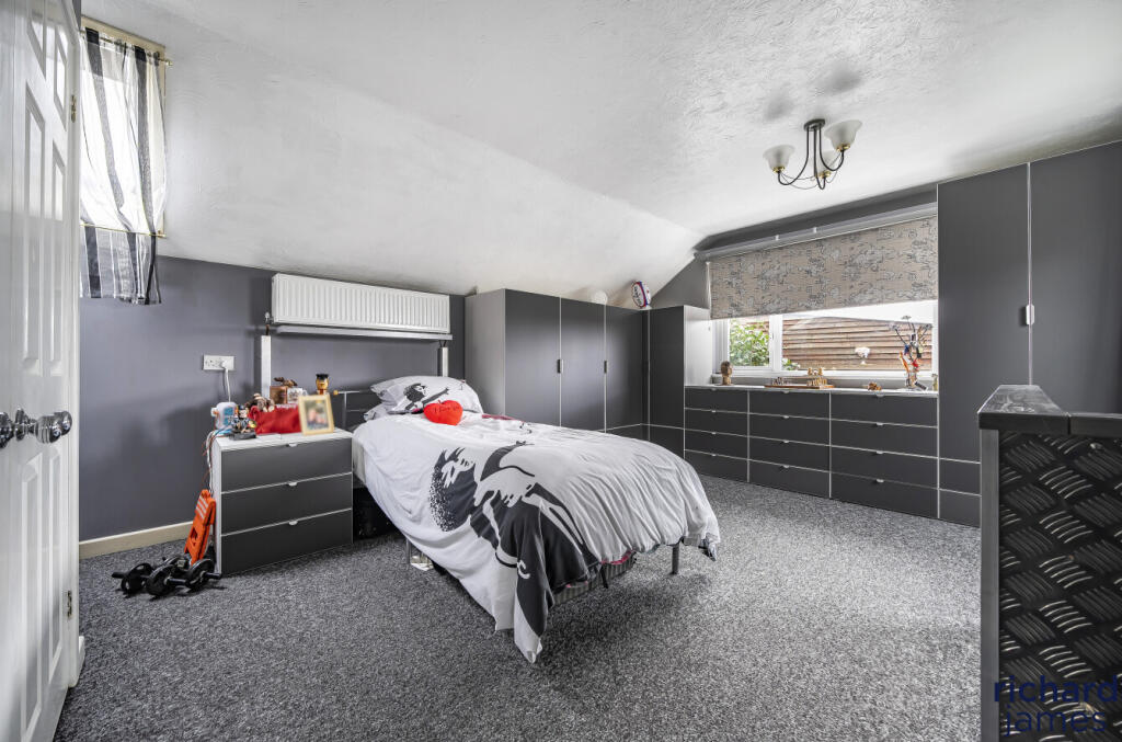 d2f93946-cbc9-442...