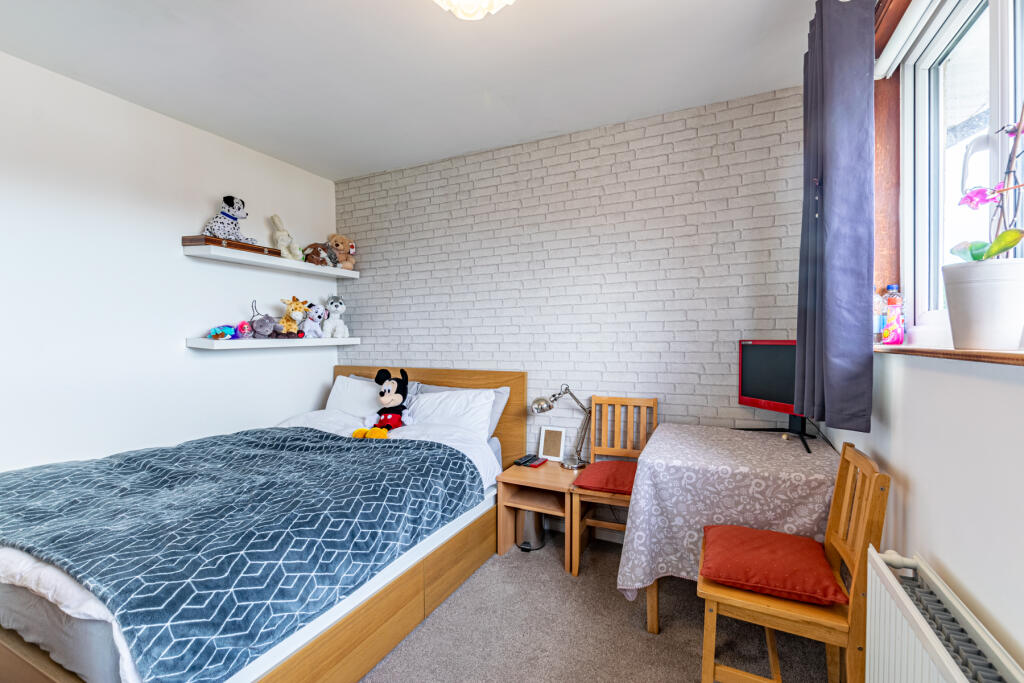 bedroom1