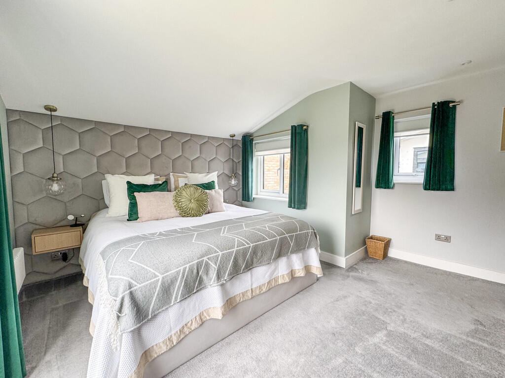bed1 image2