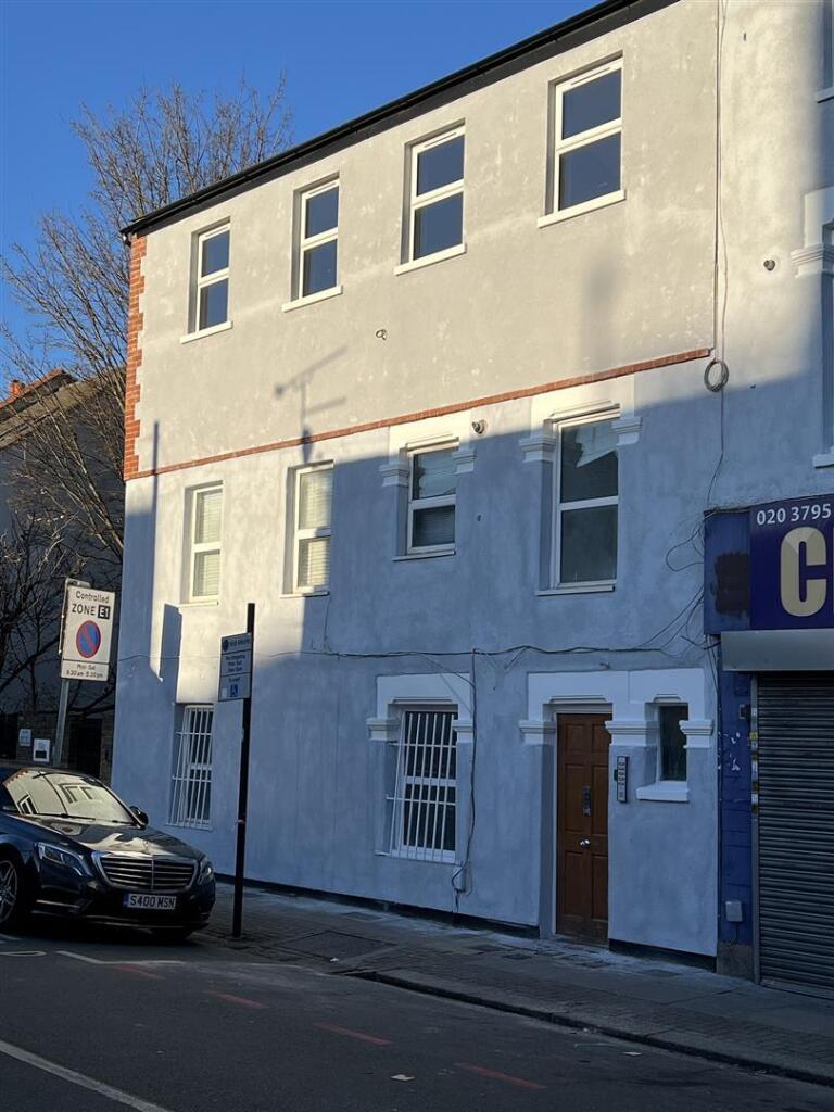 Flat 4 106-108 Tooting High Street Exterior.jpg