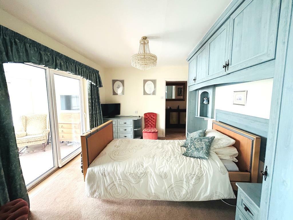 Master Bedroom.JPEG