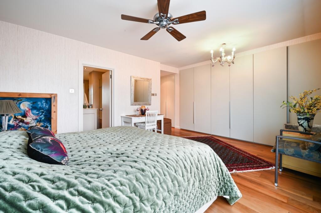 WATERSIDE POINT, ...