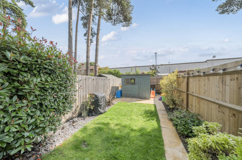 1305261-18-684bfe...