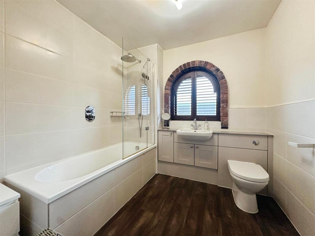 f659e3f2--4364-8D2A-8933EE14F408-96500-00001F294AC