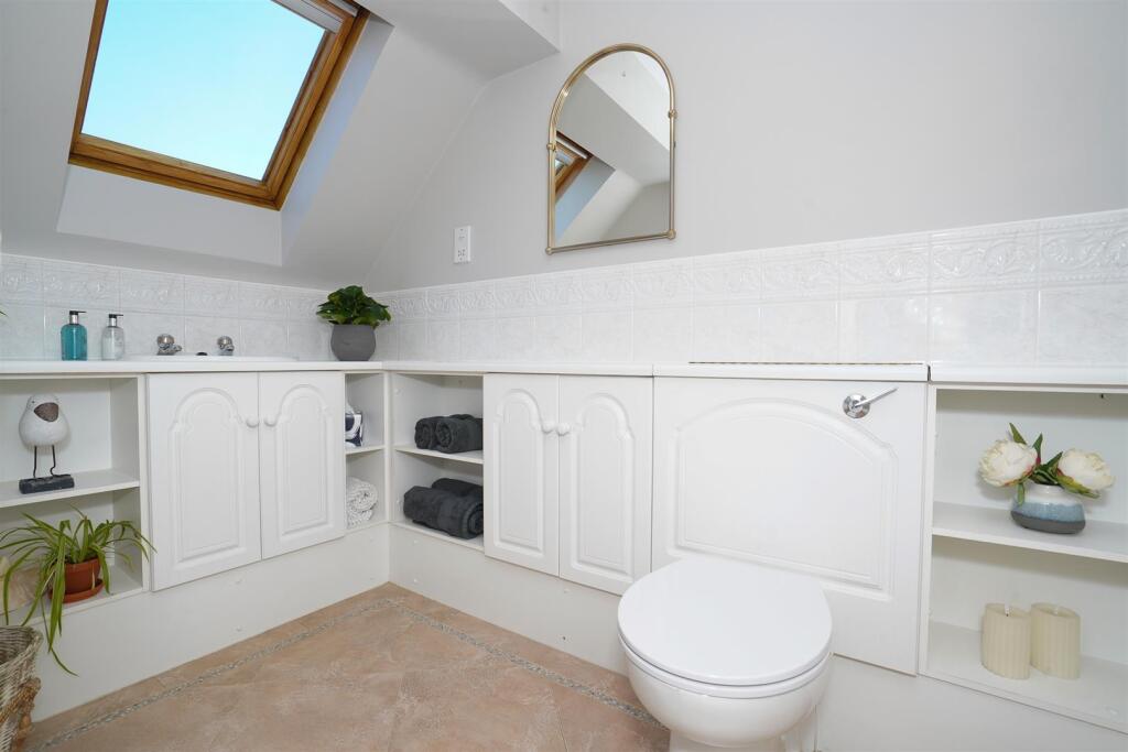 10 Alderman Way (18).jpg