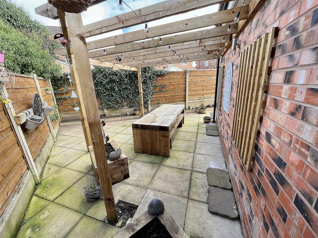 Patio Aspect 2