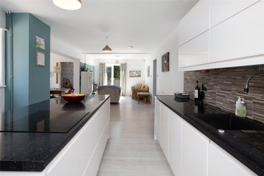 Kitchen/Breakfast Rm