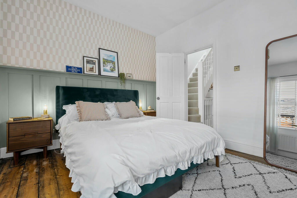 27 Tomkinson Stre...