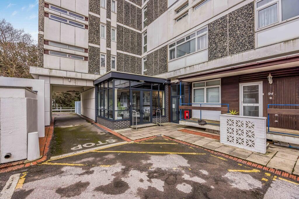 102 Admirals Walk...