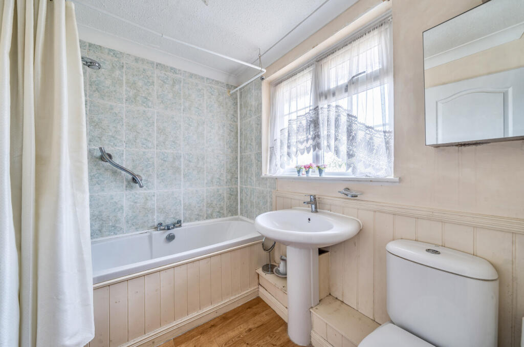 1316456-12-686ea4...