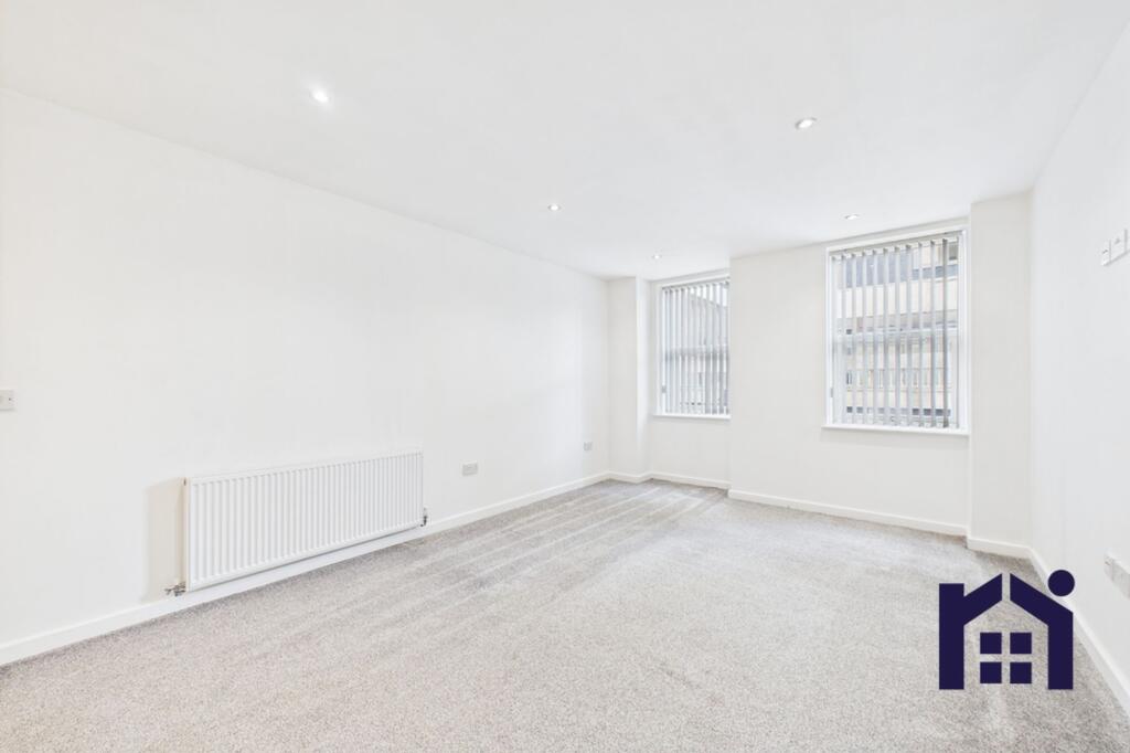 Kitchen / Living Area