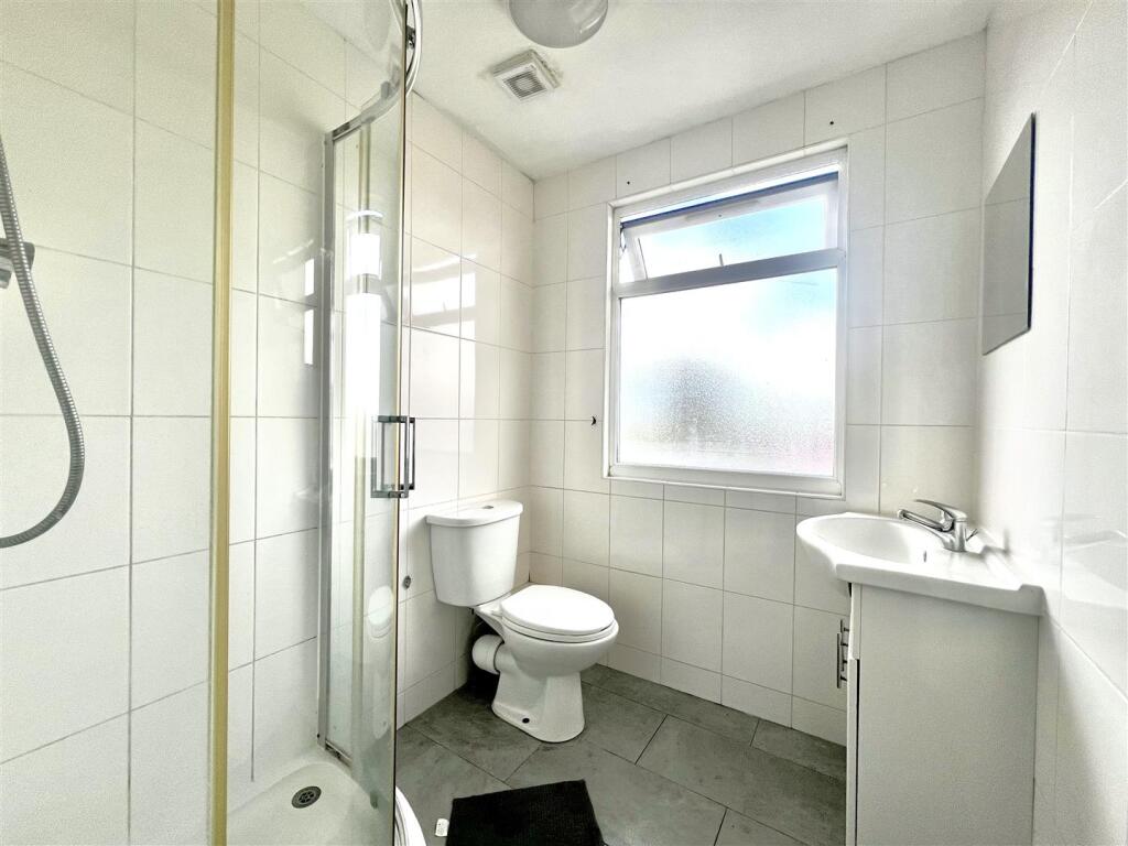 Shower Room/ WC