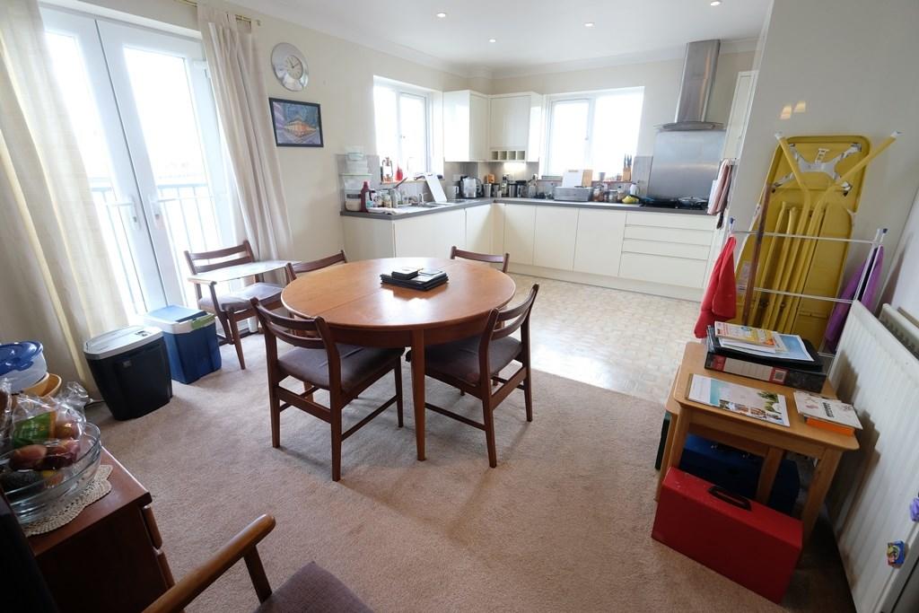 OPEN PLAN ROOM