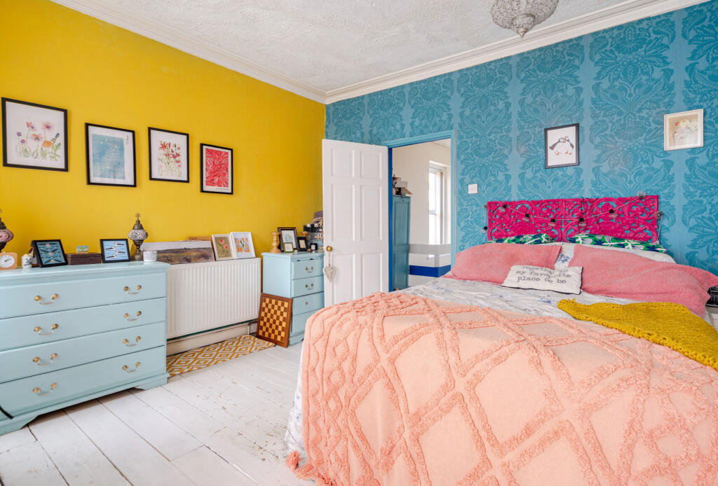 1342505-8-68b03ca...