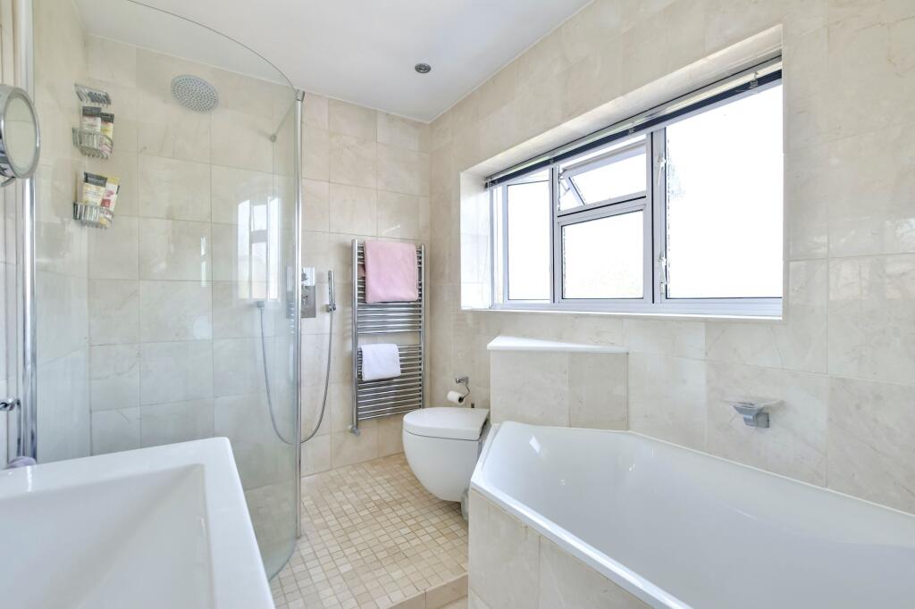 4-Piece Family Bathroom