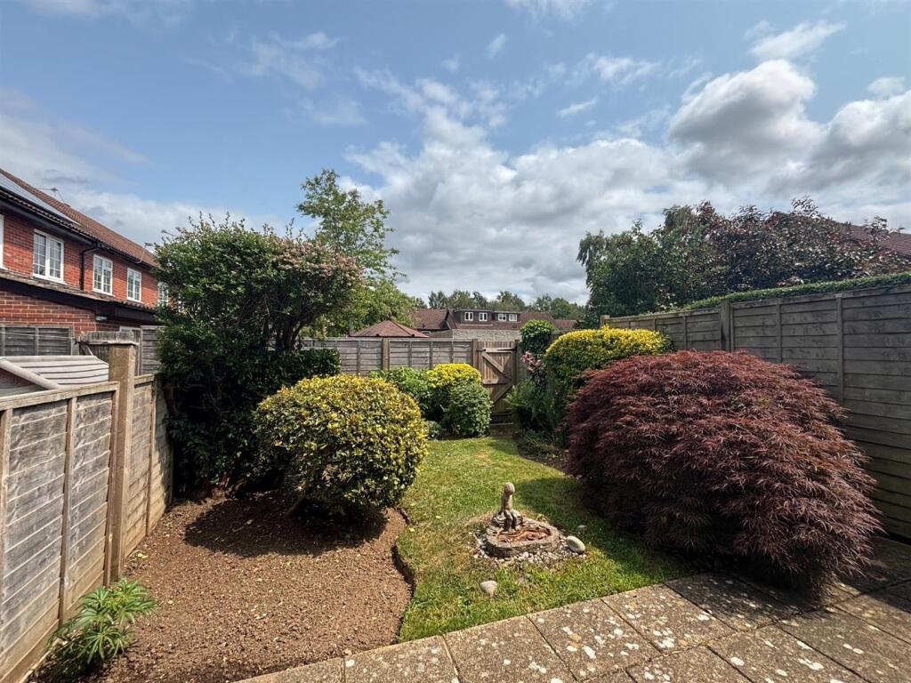 4 Chalcraft Garden.jpg