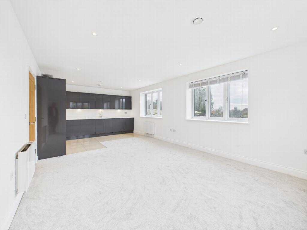 kitchen /sitting rm