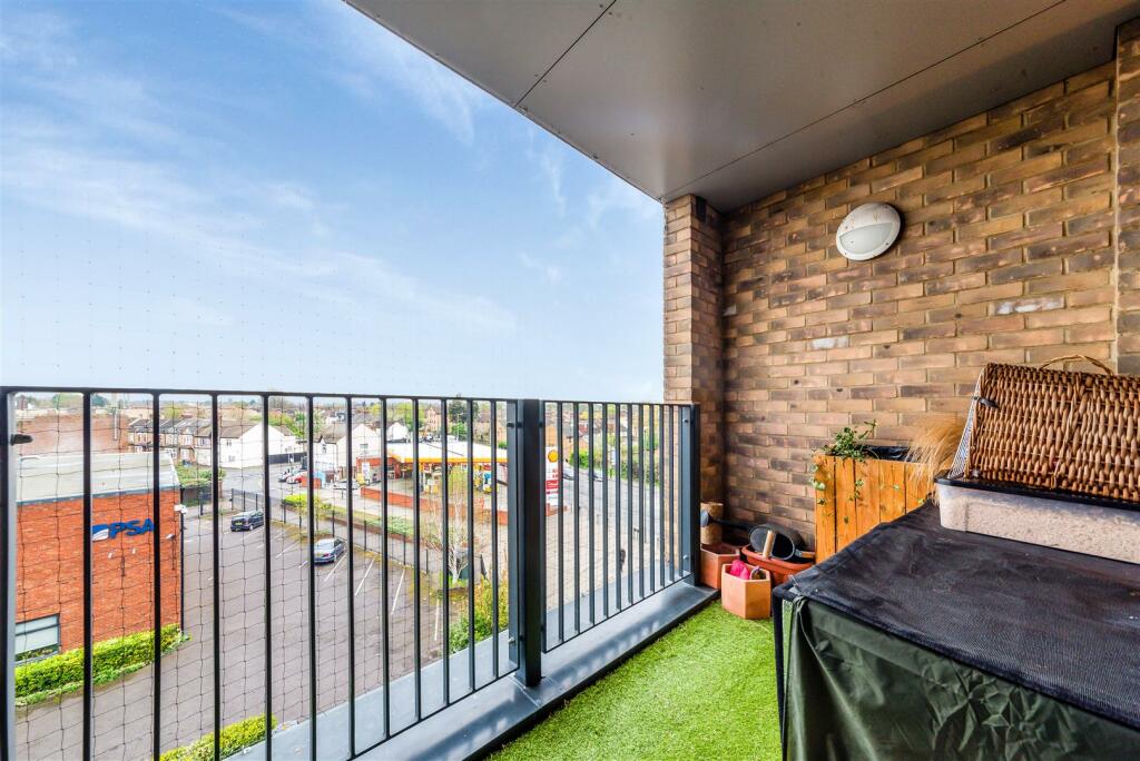 MIZEN HEIGHTS 9