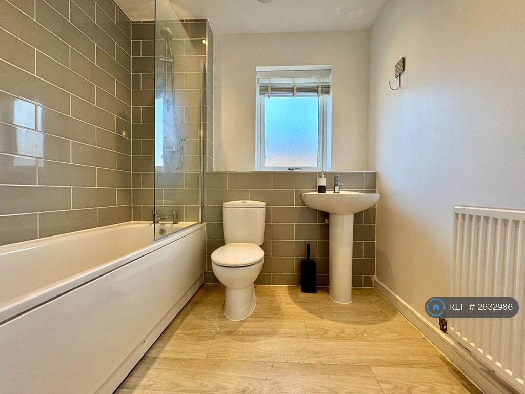 Main Bathroom