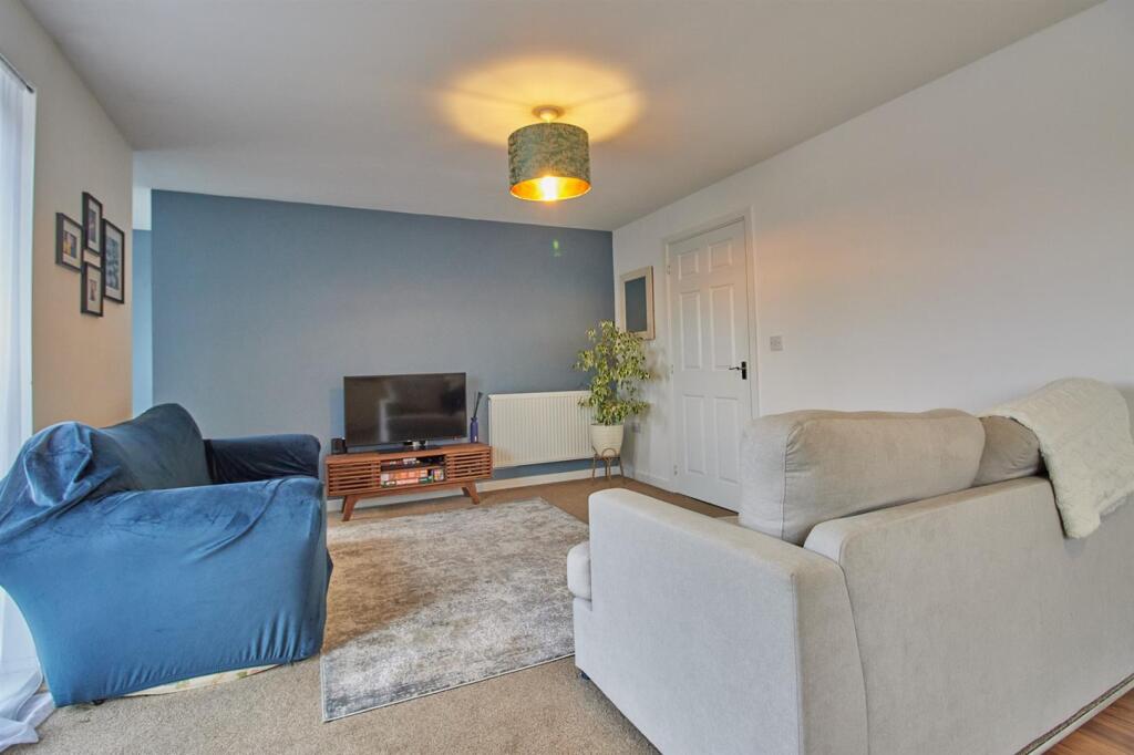 Open Plan Fitted Living Dining Kitchen