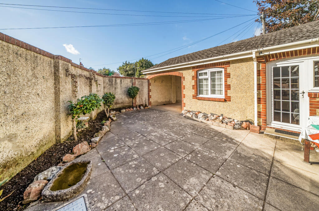 1373915-4-6900cf7...