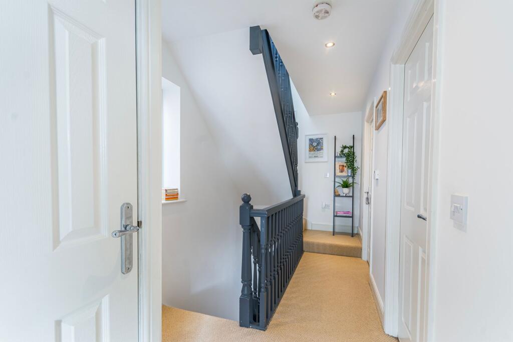 Galleried landing