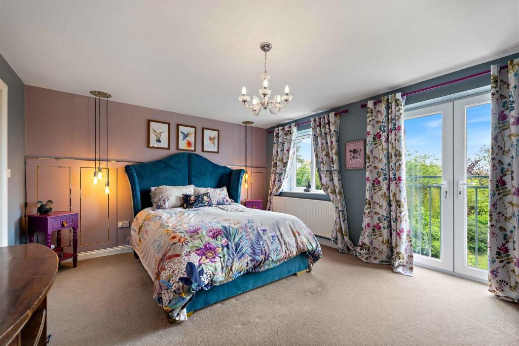 11a Costa Row-09.jpg