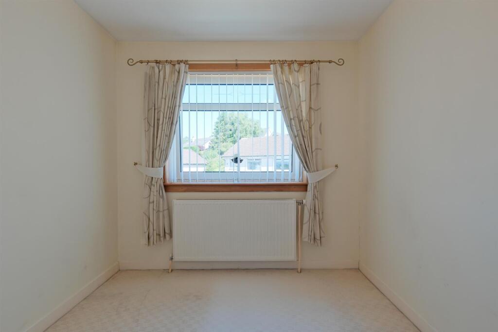 029-11 Whiteshaw Avenue, Carluke, ML8 5DF.jpg