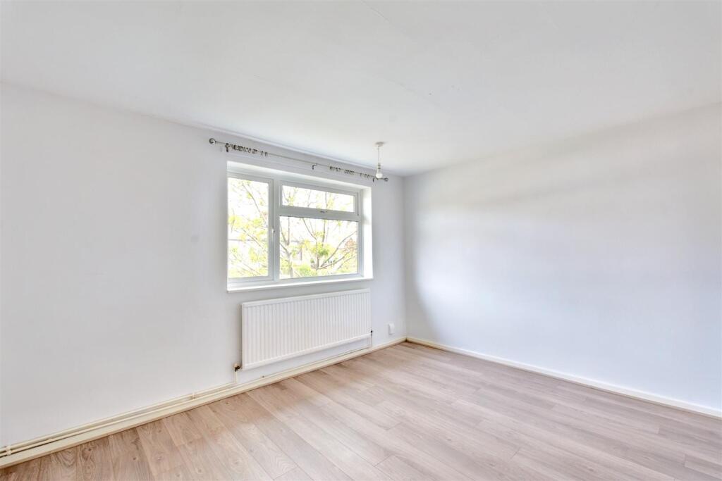 Bedroom 1.jpeg