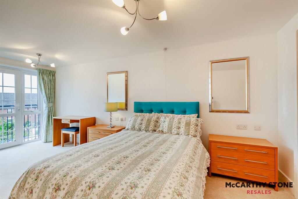 8618823-interior12-800.jpg