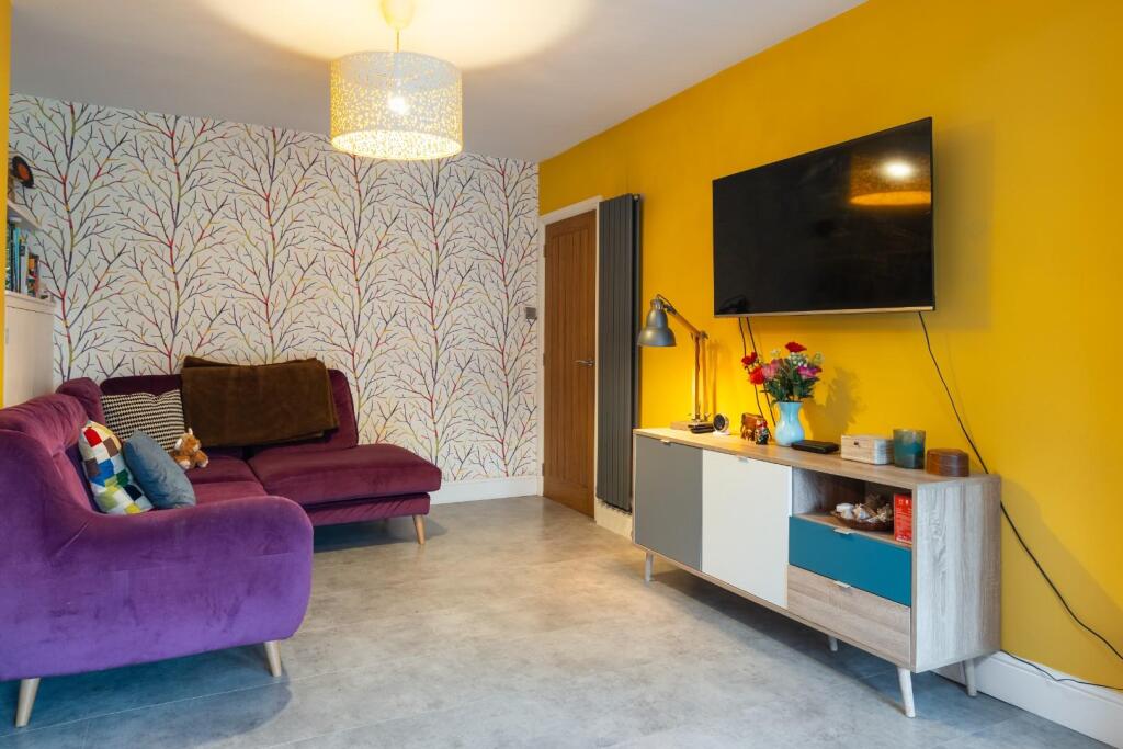 kitchen diner family room-2.jpg