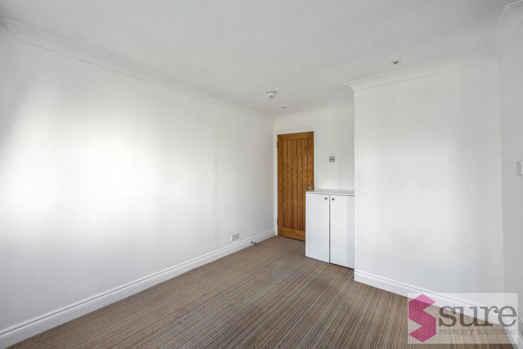 Marine Parade, 11...