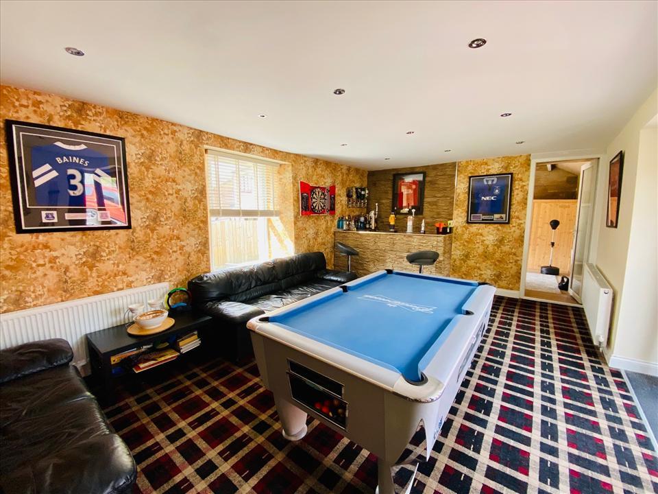 RECEPTION ROOM (BAR)