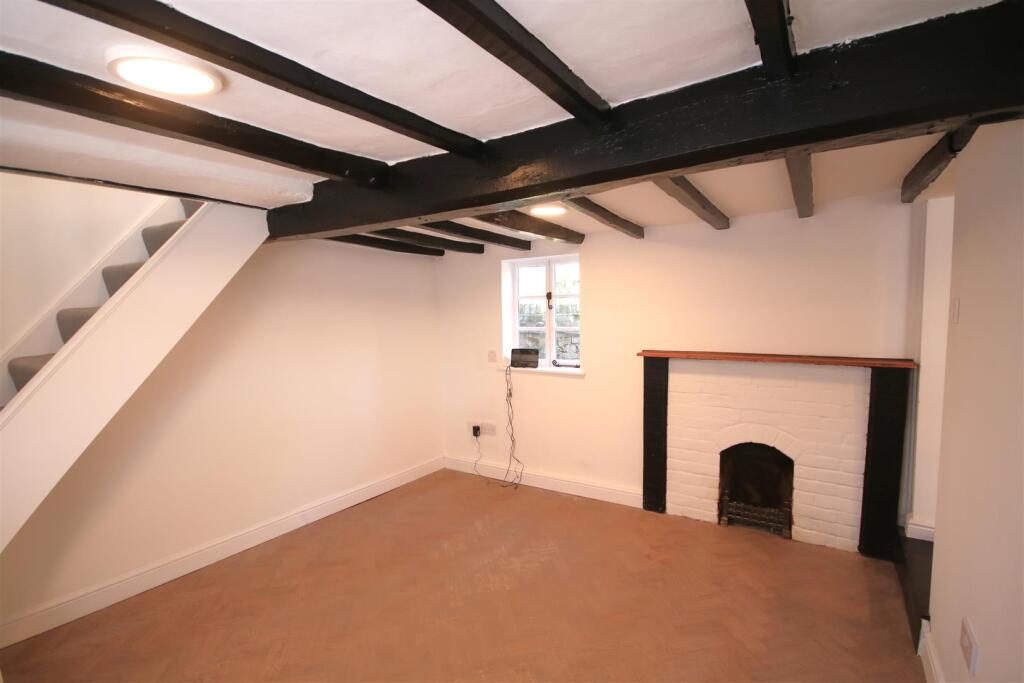 Living Room b.JPG