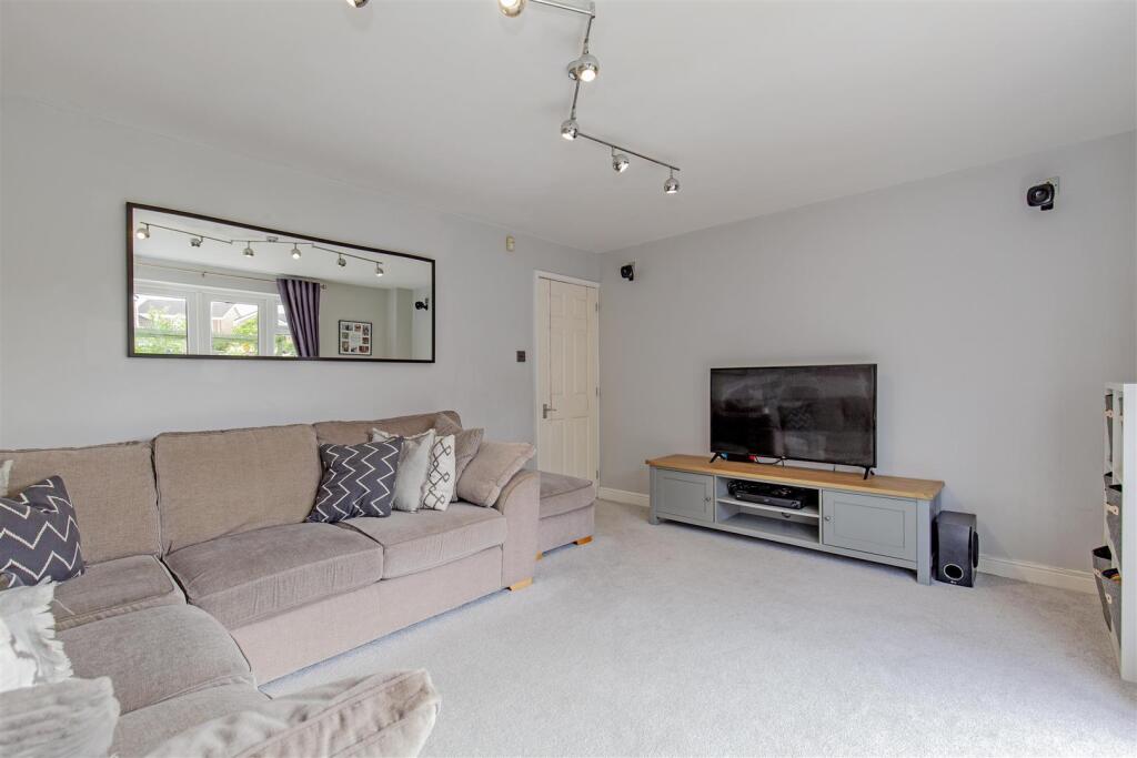 Reception Room-3.jpg