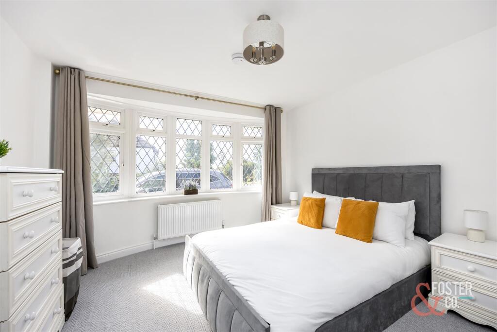 Redhill Close_9-007.JPG