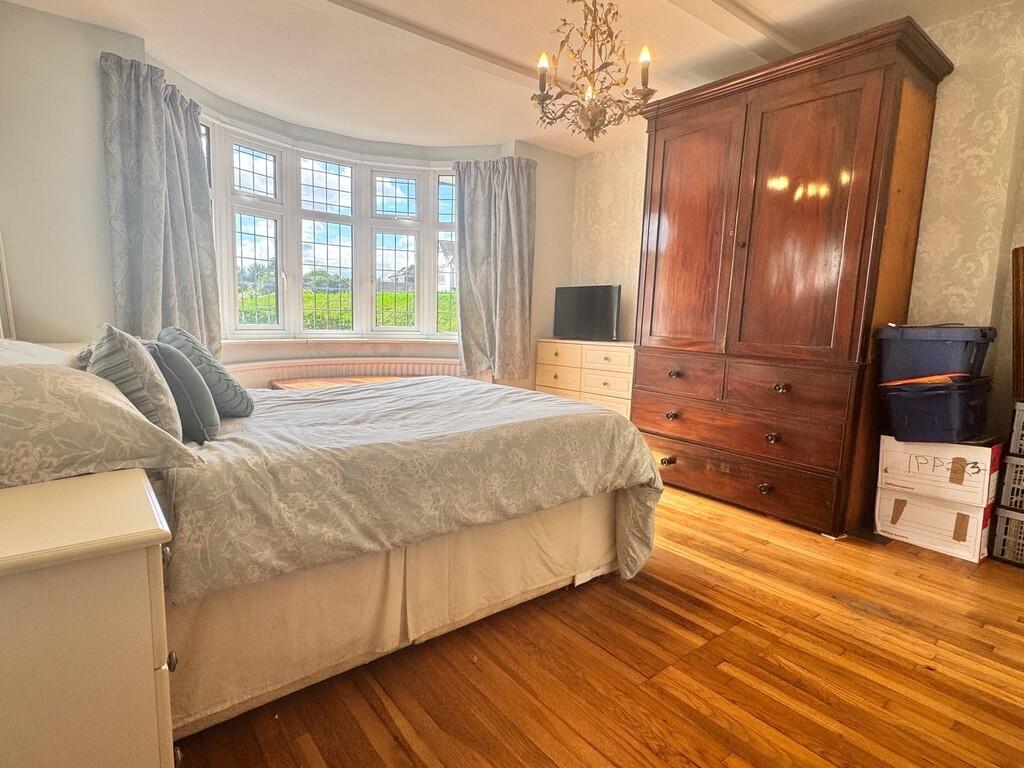 bedroom 2a