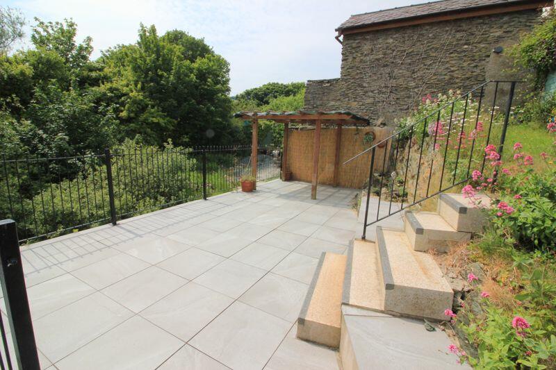 rear patio garden to pergola