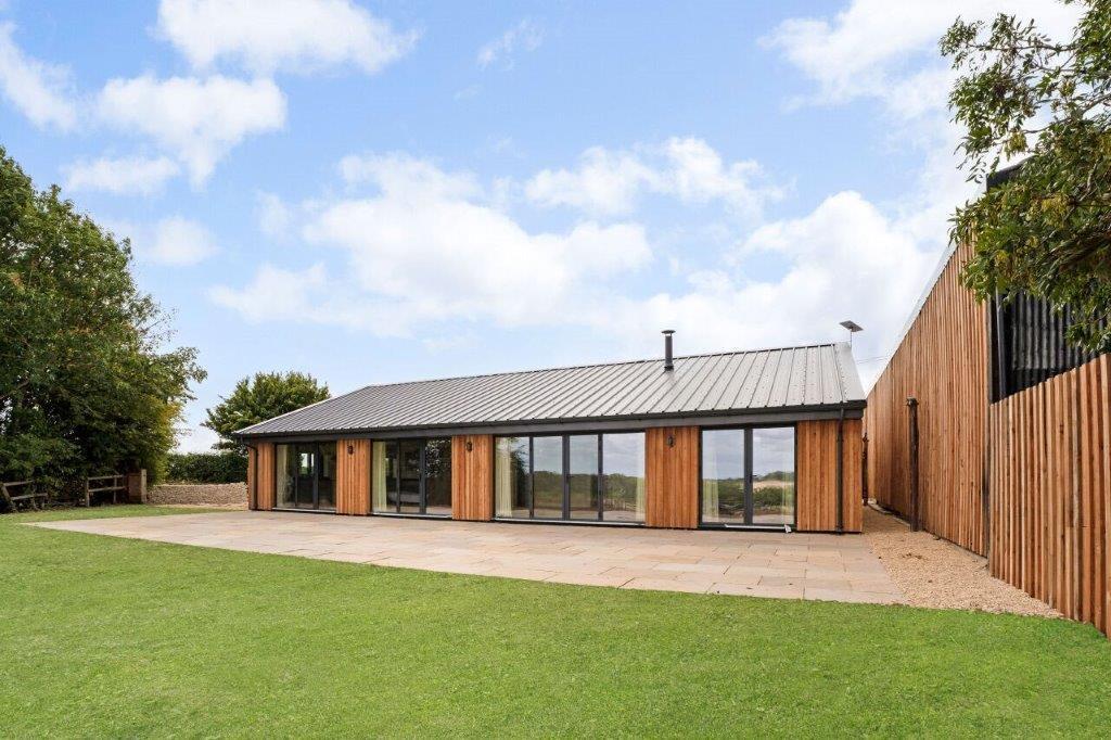 Falconer&#39;s Cottage - Main.jpg